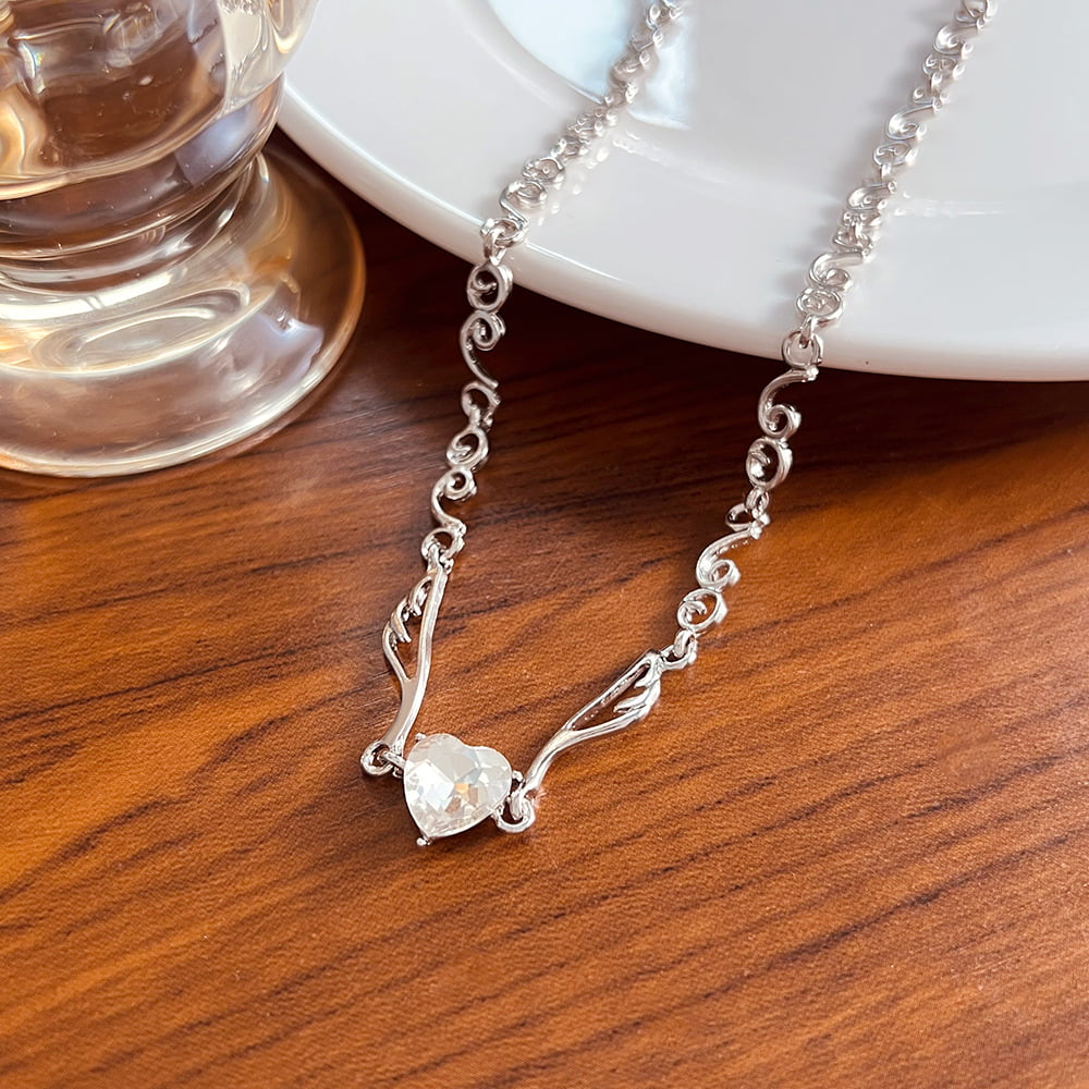 Dainty Diamond Angel Wings Choker Necklace For Women - Image 3
