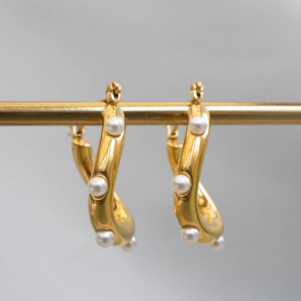 18k Gold Plated Twisted Hoops Inlaid Pearls Trendy Aesthetic Elegant Hoop Earrings for Women - Image 4