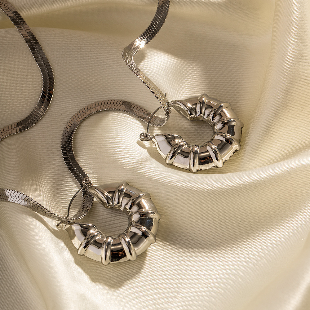 Stainless Steel Retro Hollow Hoops Trendy Aesthetic Chunky Winding Hoop Earrings for Women - Image 6