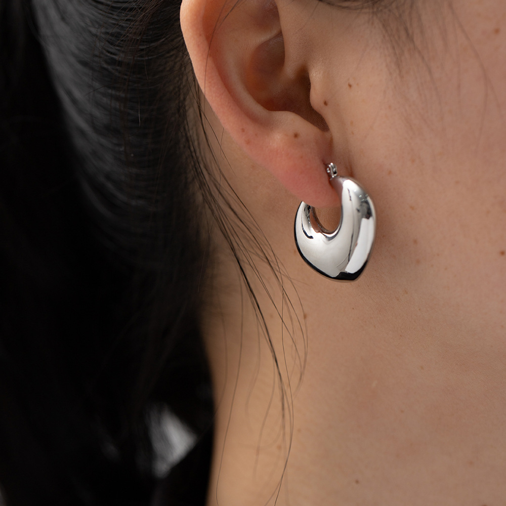 Stainless Steel Chunky Hoops Trendy Aesthetic Statement Hoop Earrings for Women - Image 3