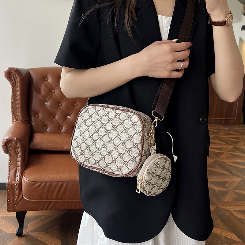 Fashion Casual Retro Small square Bag - Image 3