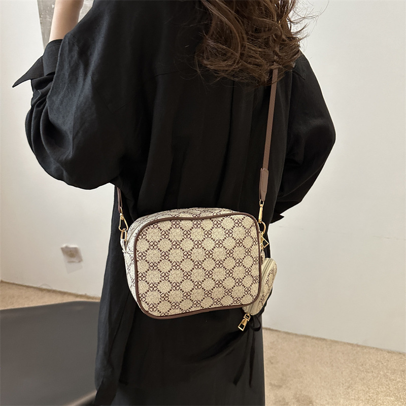 Fashion Casual Retro Small square Bag - Image 5