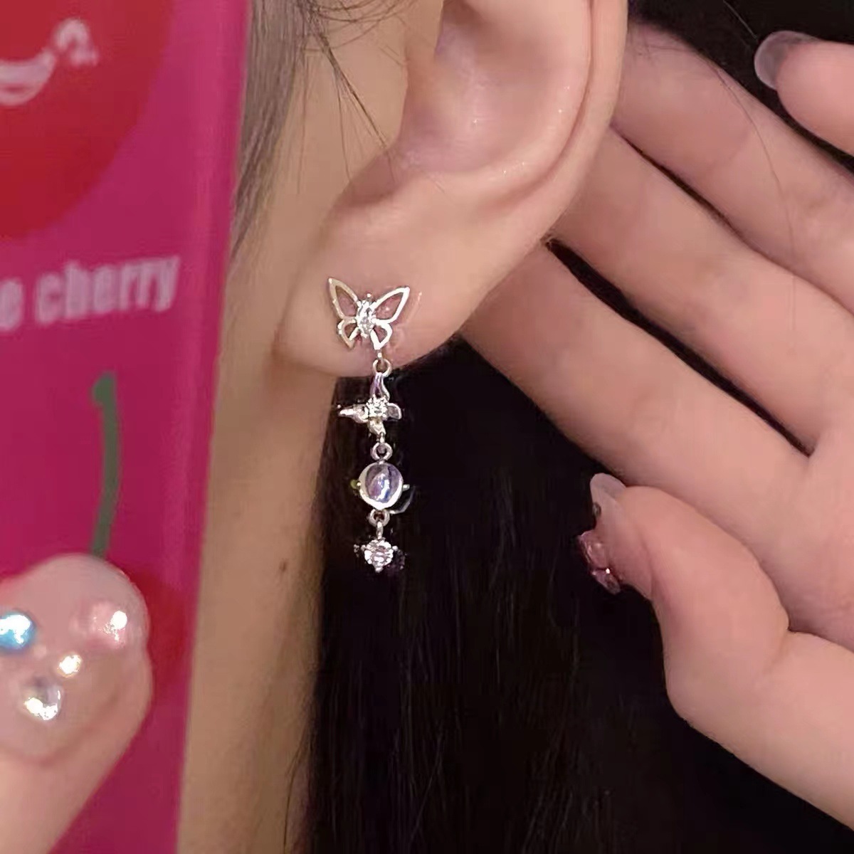 Korean Style Super Fairy Temperament Exquisite Small Butterfly Earrings - Image 2