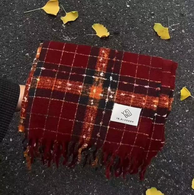Red Tassel Autumn and Winter New Knitted Warm Korean Version of Christmas Plaid Scarf - Image 3