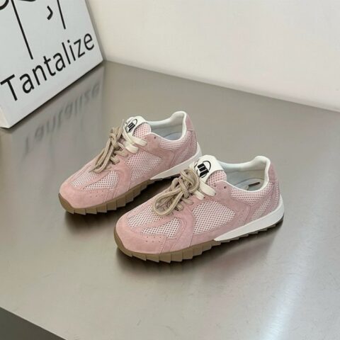 New Casual Versatile Lightweight Non-slip Breathable Shoes