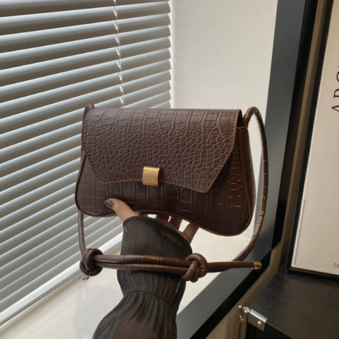 Simple Crocodile Pattern Hand-held Baguette Shoulder Strap Crossbody Versatile Bag